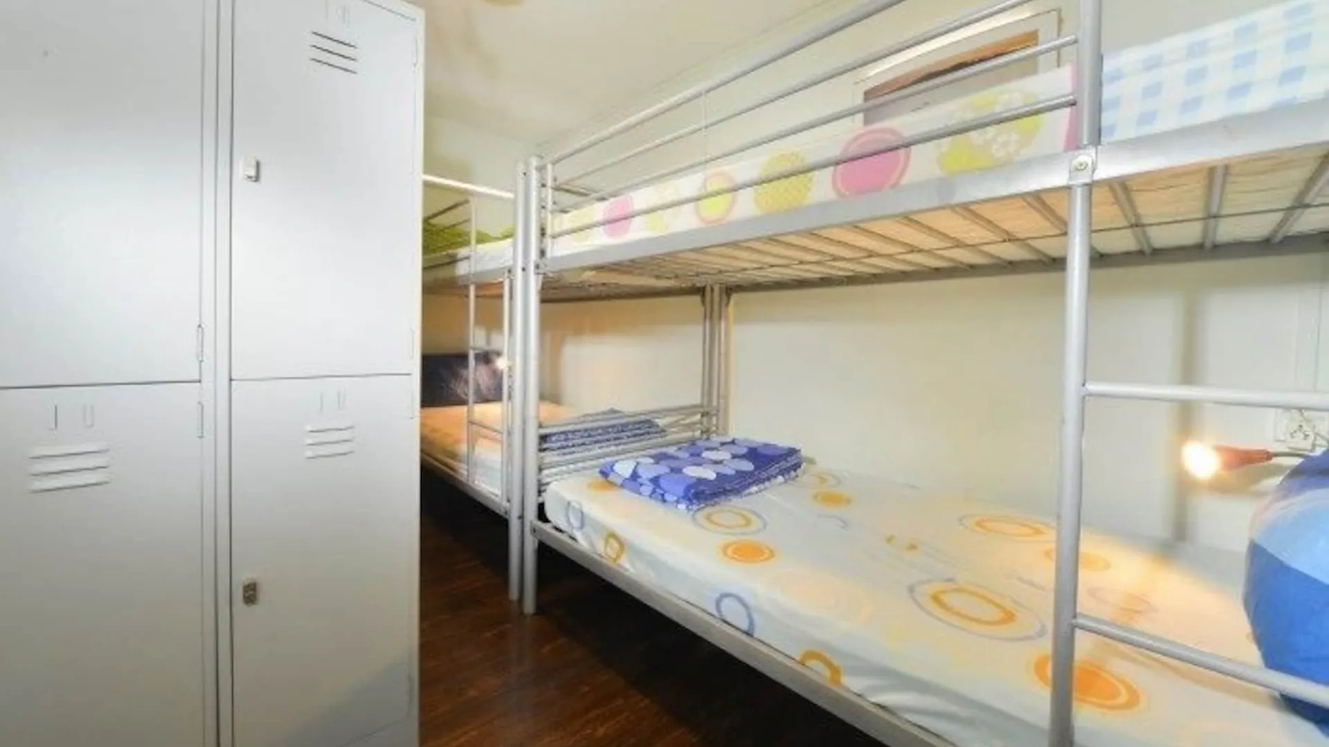 Happy Snail Hostel Singapore